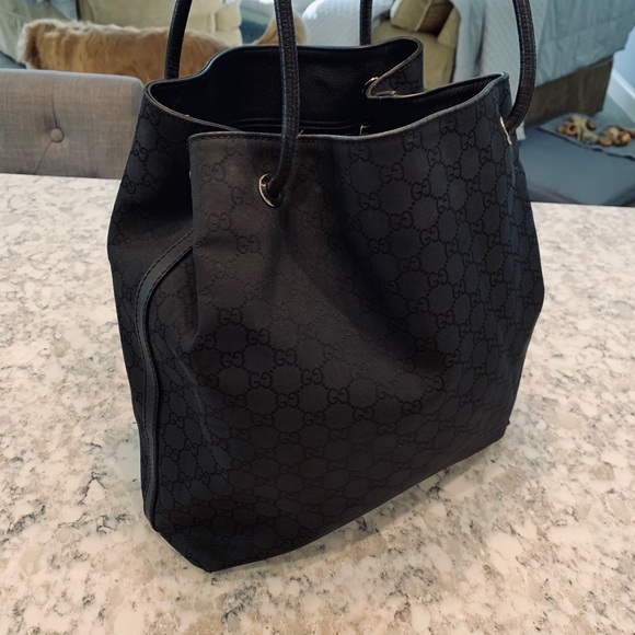 Gucci Handbags - Gucci Hobo Bag Tote
